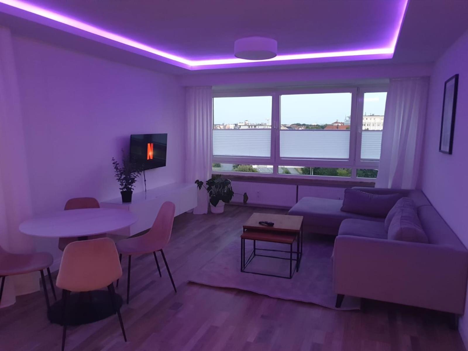 Moebeliertes Wohnen Auf Zeit Am Yachthafen Apartment เบรเมอร์ฮาเฟิน ภายนอก รูปภาพ