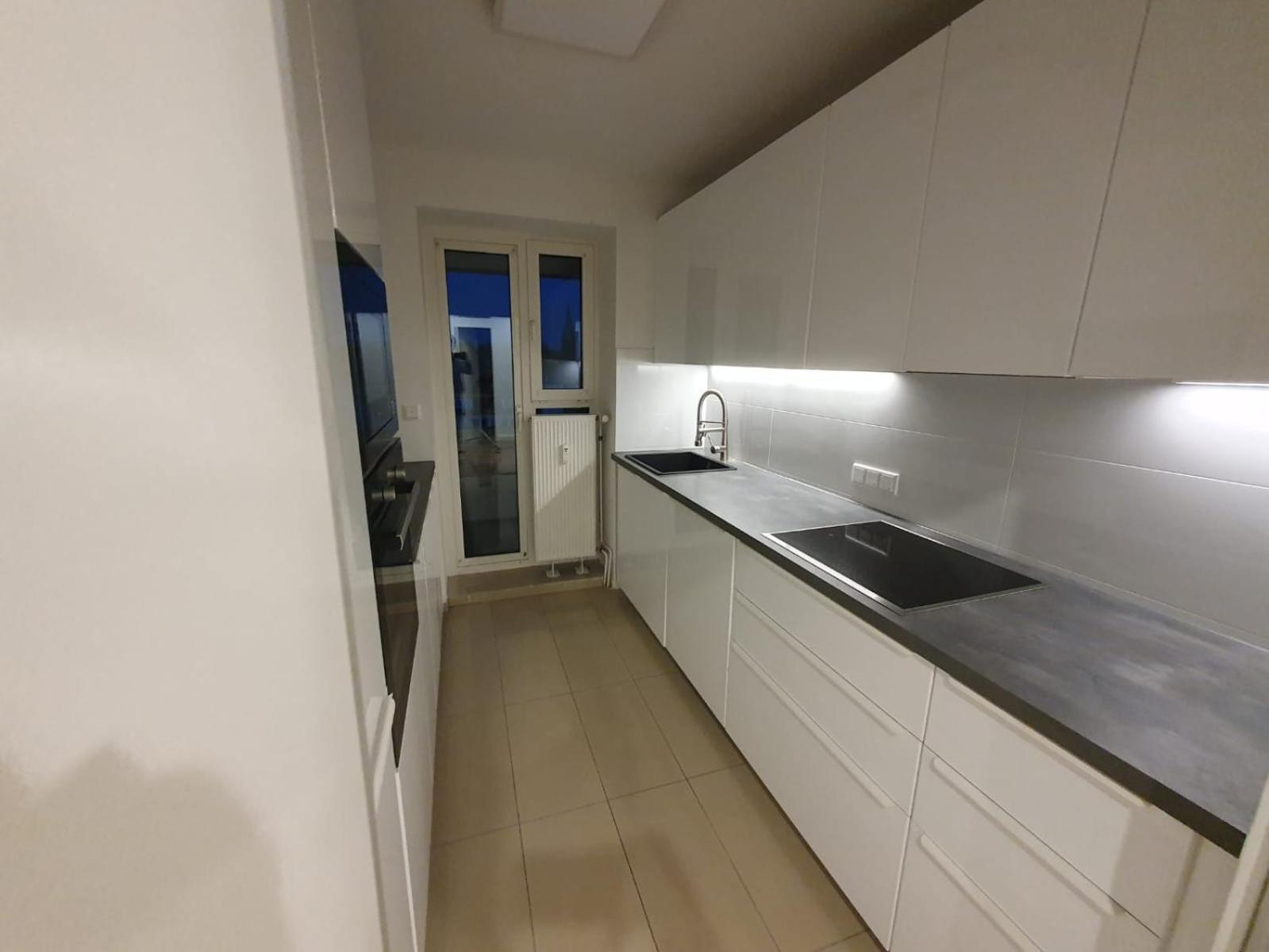 Moebeliertes Wohnen Auf Zeit Am Yachthafen Apartment เบรเมอร์ฮาเฟิน ภายนอก รูปภาพ