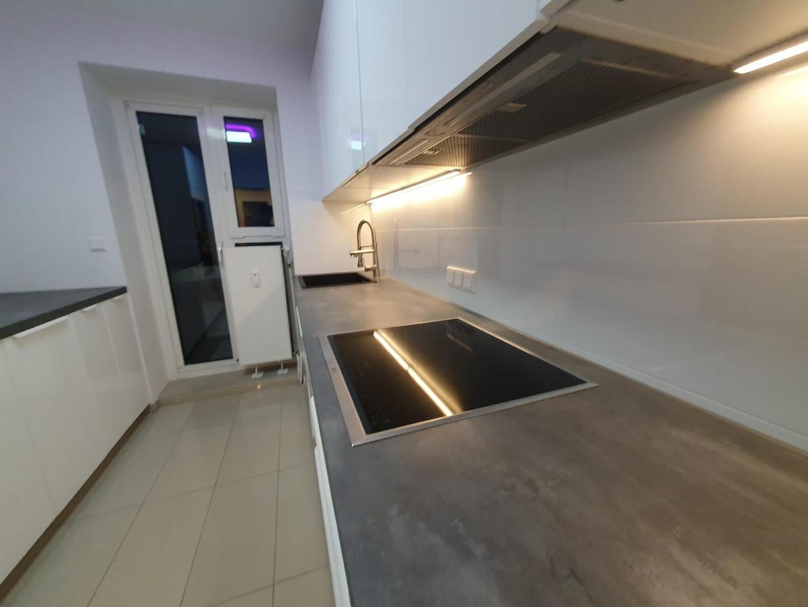 Moebeliertes Wohnen Auf Zeit Am Yachthafen Apartment เบรเมอร์ฮาเฟิน ภายนอก รูปภาพ